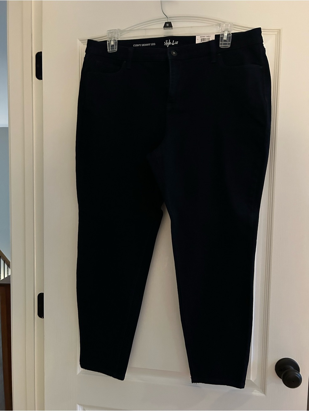 NWT New Style & Co. Skinny Curvy Fit Jeans 18 Short